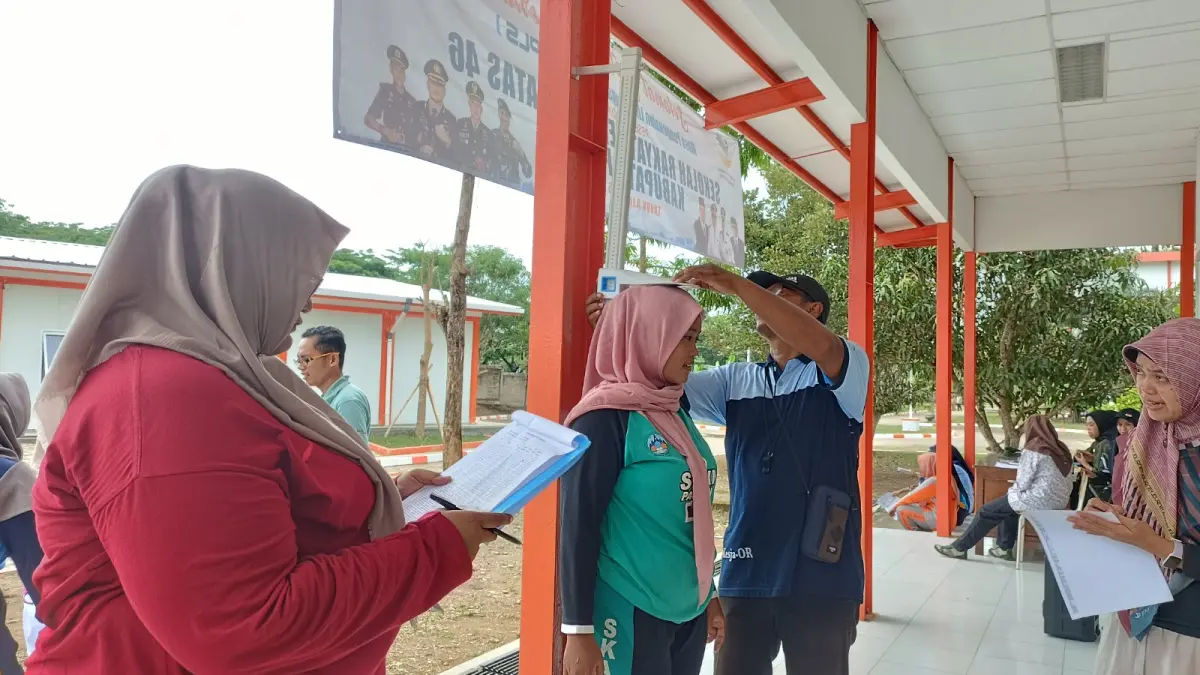 Calon siswa Sekolah Rakyat mengikuti seleksi sebelumnya, sementara pendaftaran tahun ini ditunda menunggu persetujuan pusat. DOK RADAR PACITAN