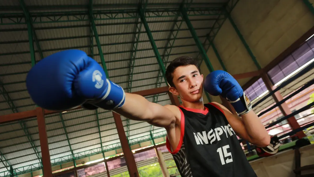 Elijah William Hinzman, petarung muda asal Maospati, Magetan, saat tampil di ajang muaythai internasional. BAGAS BIMANTARA/RADAR MADIUN