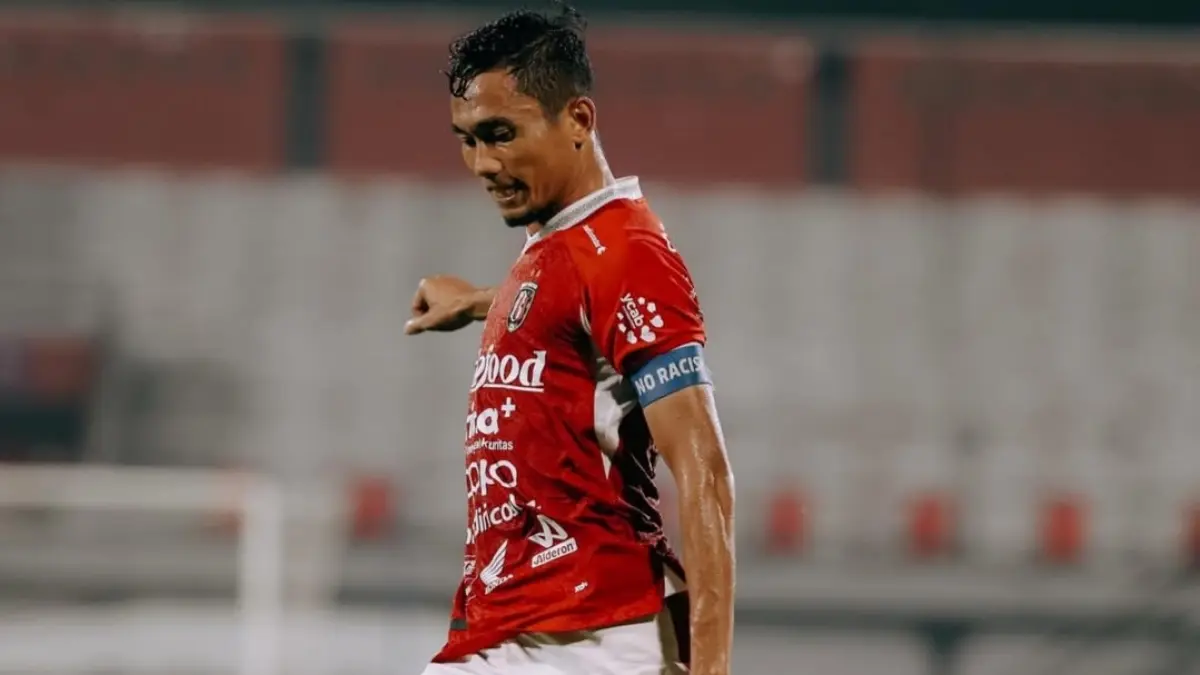 OPTIMISTIS: Kapten Bali United Ricky Fajrin optimistis timnya bisa meraih poin saat melawan Persib Bandung. (IG @baliunitedfc)