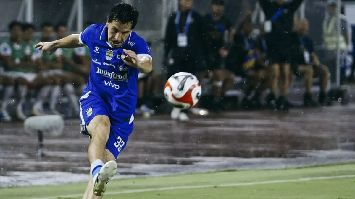 BEST PLAYER: Gelandang Pesib Bandung Thom Haye diproyeksikan menjadi salah satu pemain terbaik BRI Super League musim ini. (IG @persib)