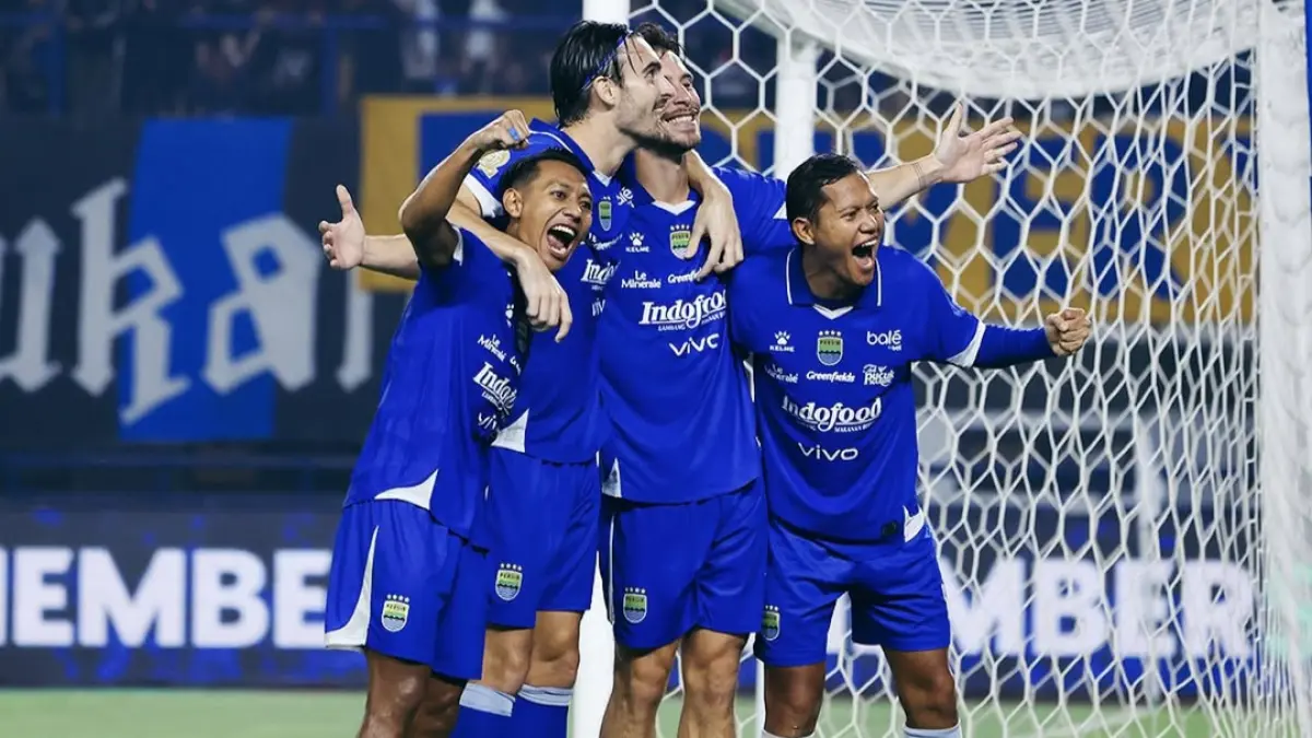 Persib Bandung masih memimpin klasenen.  (Instagram Persib)