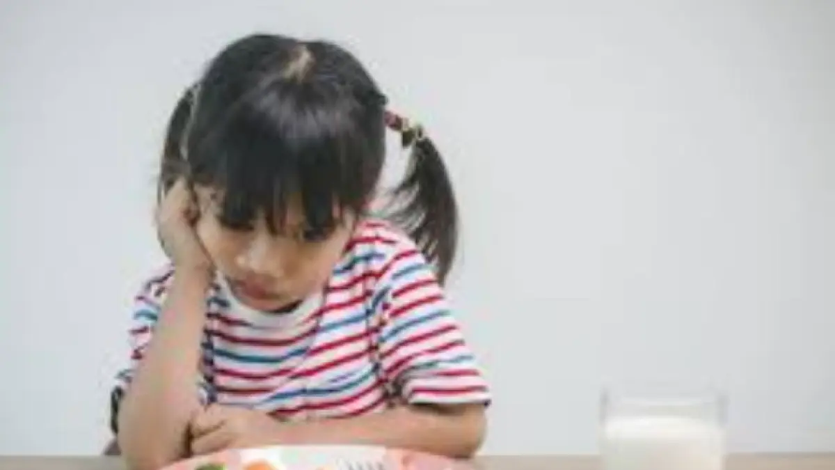 Cara mengatasi anak agar mau makan. (ILUSTRASI)