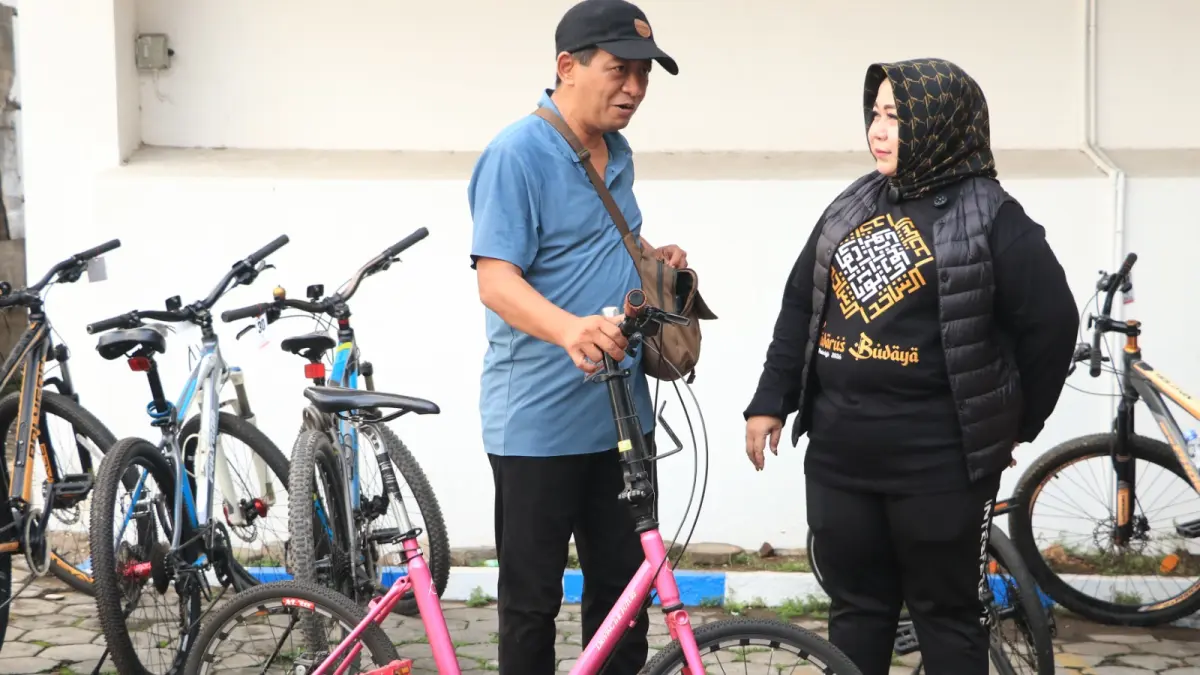 Area parkir timur Graha Krida Praja Ponorogo disiapkan khusus untuk sepeda ASN setiap Jumat. SUGENG DWI N/RADAR PONOROGO