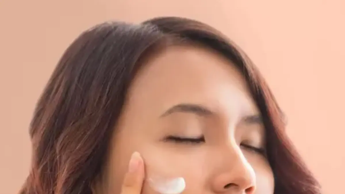 Ilustrasi rekomendasi sunscreen kulit sensitif.