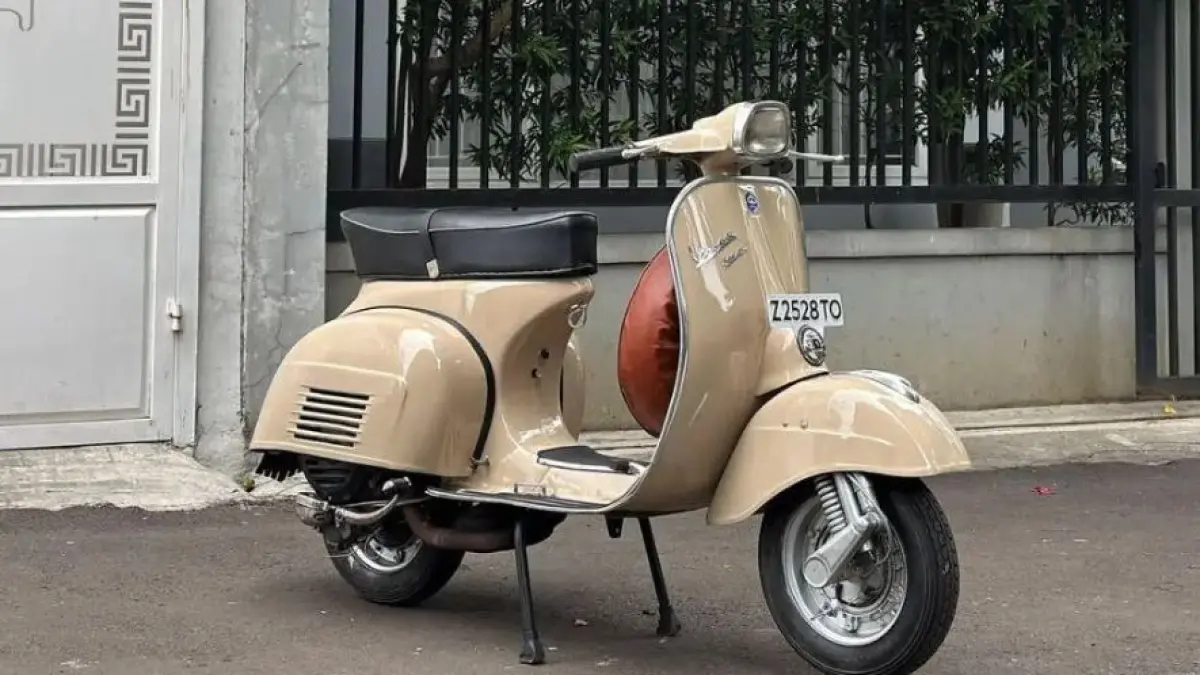 Vespa Sprint (Instagram @scooter.avenue)