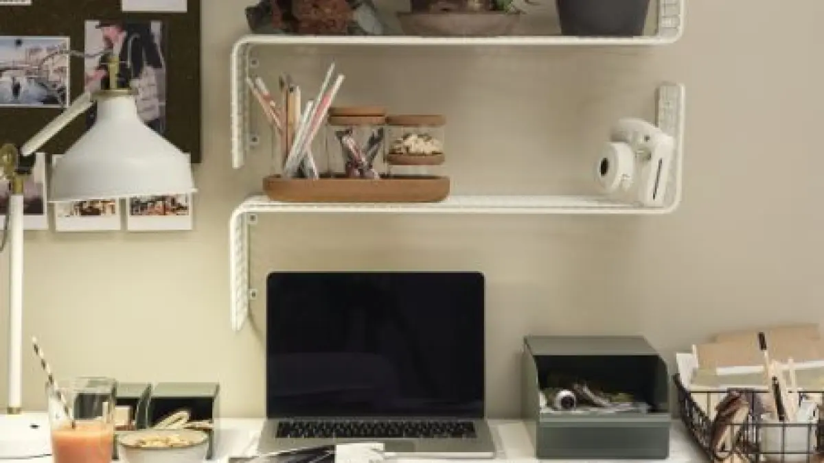 Inspirasi aksesoris meja kantor. (IKEA)