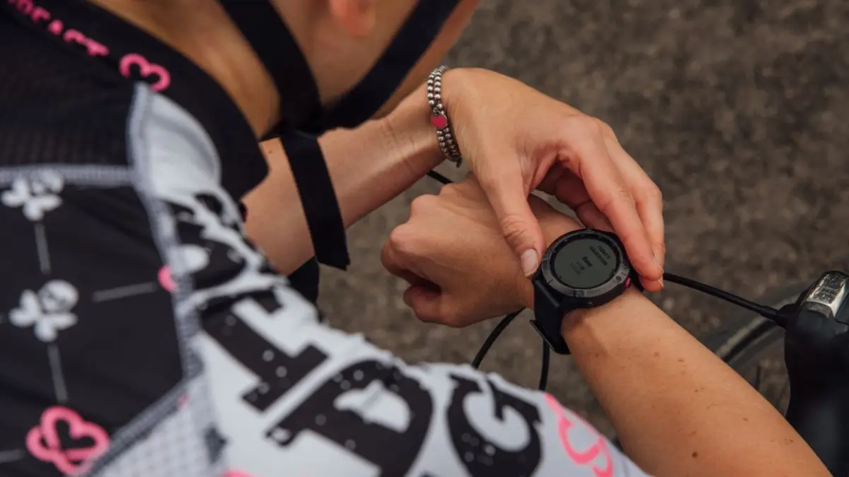 Rekomendasi smartwatch untuk bersepeda. (CYCLING WEEKLY)