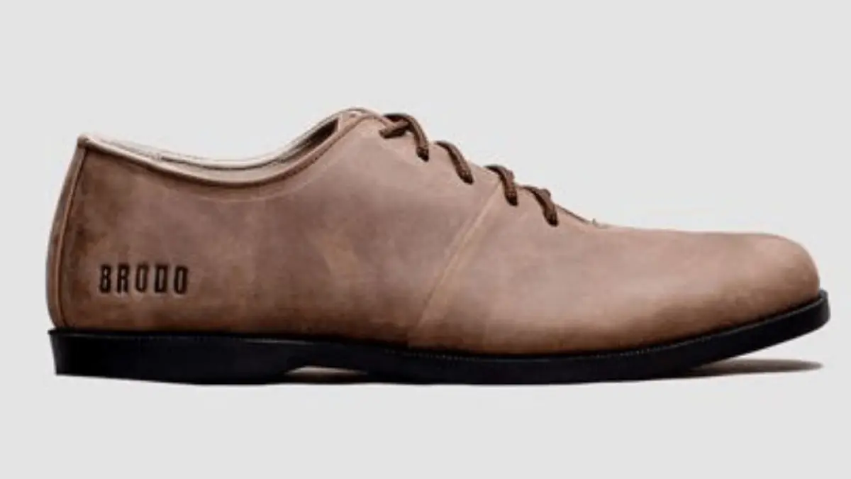 Brodo salah satu rekomendasi sepatu kulit lokal.