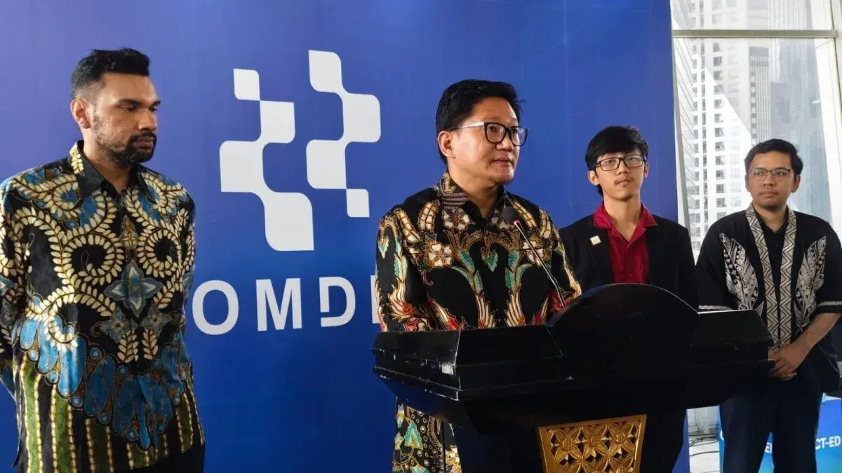 Direktur Pengembangan Ekosistem Digital Kemkomdigi Sonny Hendra Sudaryana saat menyampaikan keterangan kepada awak media dalam jumpa pers di Jakarta Selatan pada Jumat (17/4). (ANTARA)
