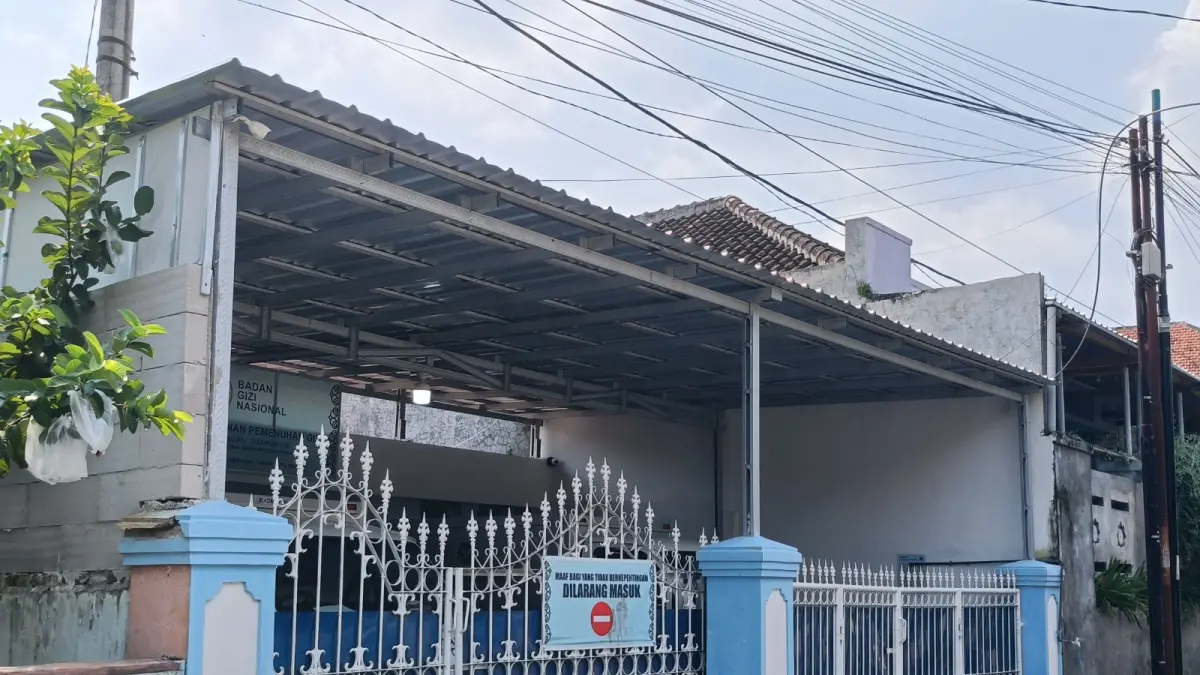 Dapur SPPG Demangan ditutup sementara pascakejadian dugaan keracunan MBG di Kota Madiun. BAGAS BIMANTARA/RADAR MADIUN