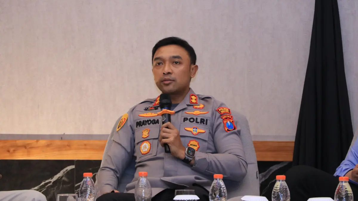 Kapolres Ngawi AKBP Prayoga Angga Widyatama mengingatkan sekolah agar transparan dalam pengelolaan dana BOSP. FOTO: DOK RADAR NGAWI