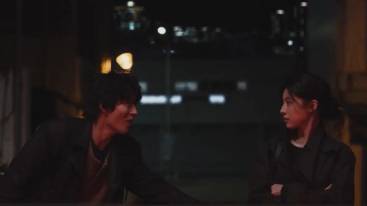 Aktor Koo Kyo-hwan dan Go Yoon-jung membintangi drama Korea We Are All Trying Here yang mengangkat tema perjuangan hidup. FOTO: X