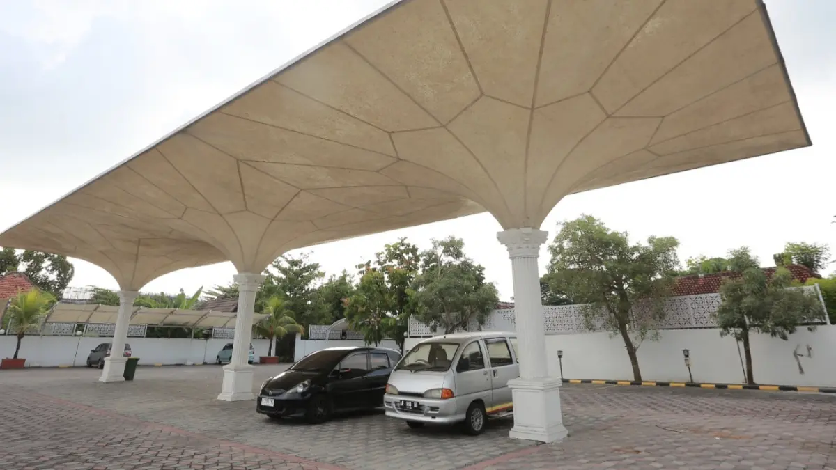 Area parkir Jalan Jawa di Kota Madiun menerapkan tarif parkir khusus berbasis durasi dengan konsep penitipan kendaraan 24 jam. BAGAS BIMANTARA/RADAR MADIUN