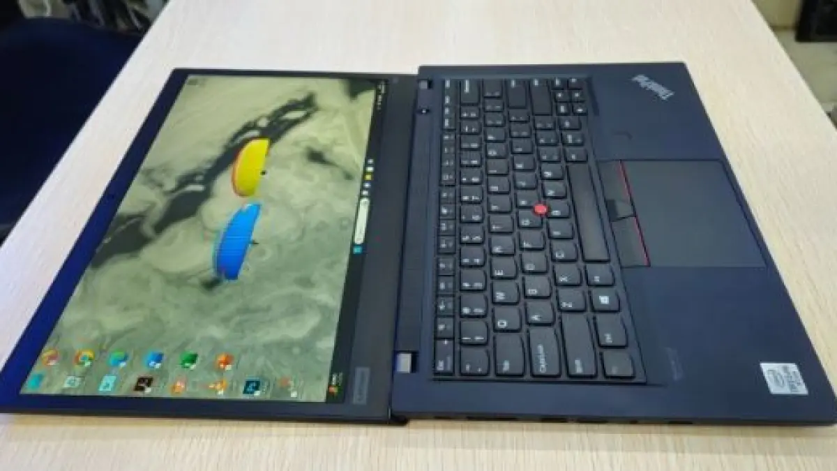 Laptop Super Ringan di Bawah 1 Kg 2026