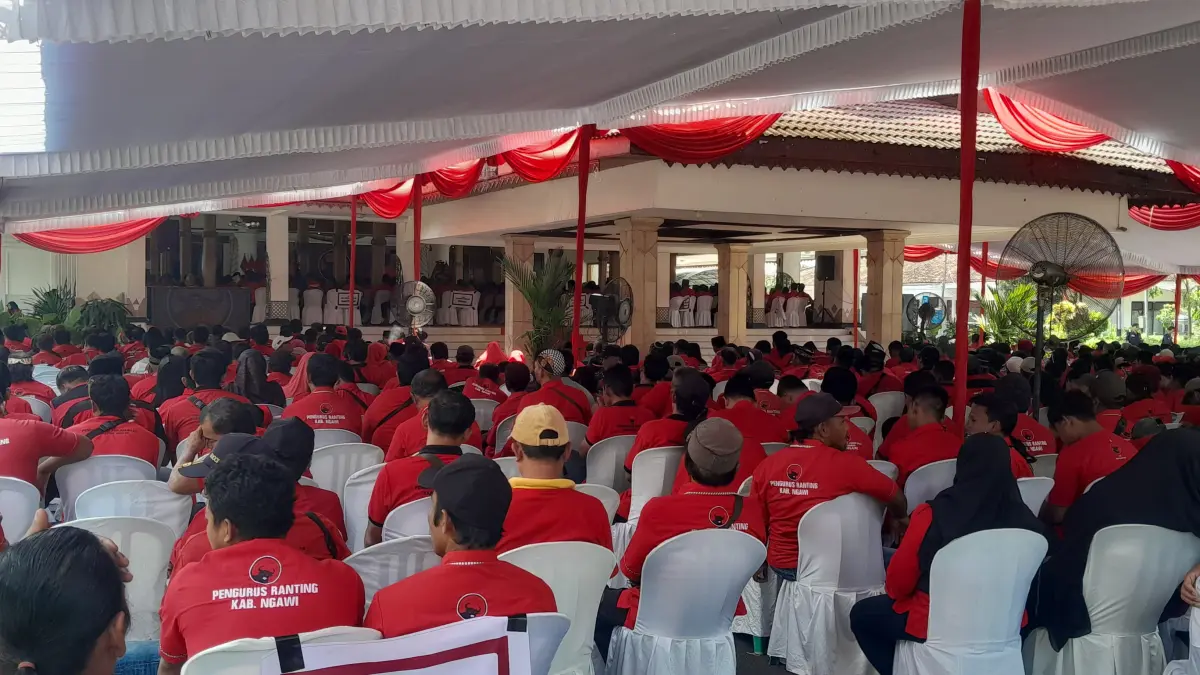 Musancab PDIP Ngawi di Pendopo Wedya Graha, membahas keterlibatan Gen Z dan milenial dalam struktur kepengurusan partai. FOTO: ASEP SYAEFUL/RADAR NGAWI