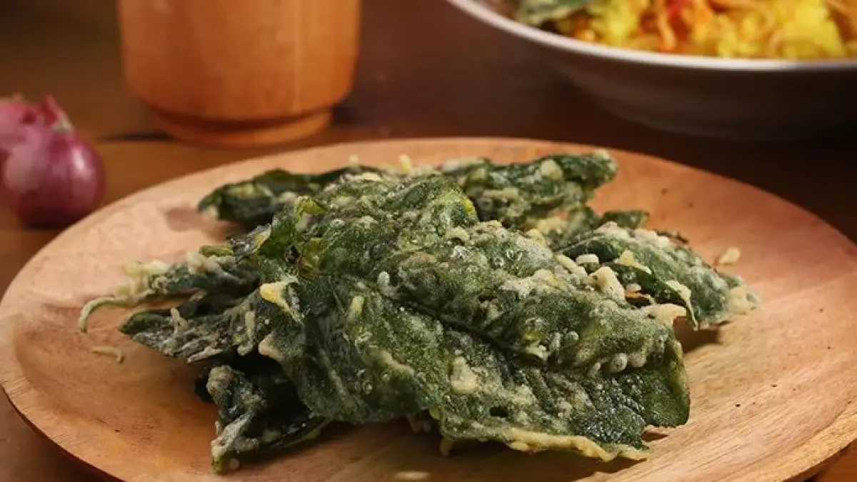 Ilustrasi resep keripik bayam. (finna food)