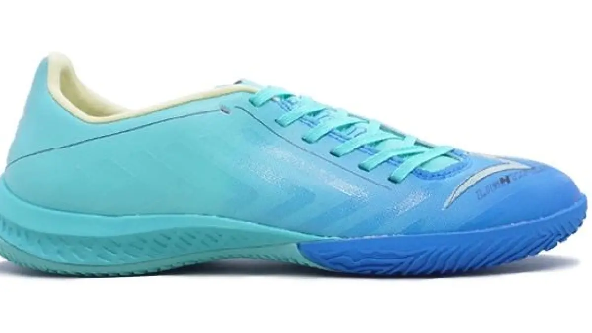 Sepatu Futsal Specs Terbaik 2026. 