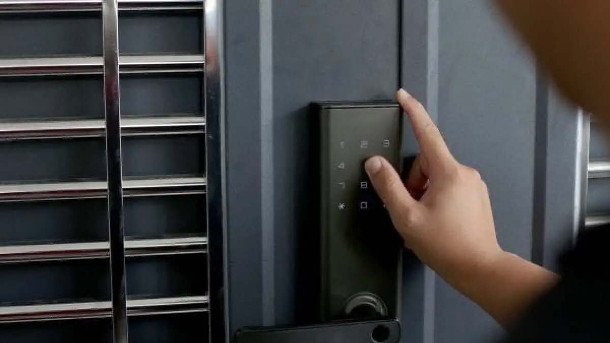 Smart Door Lock (Megabuild Indonesia)