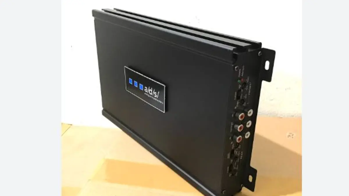 Amplifier mobil terbaik 2026. (ISTIMEWA)