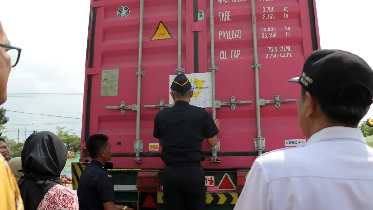 Pelepasan ekspor di Ngawi yang tetap berjalan meski konflik Timur Tengah memanas. ASEP SYAEFUL/RADAR NGAWI