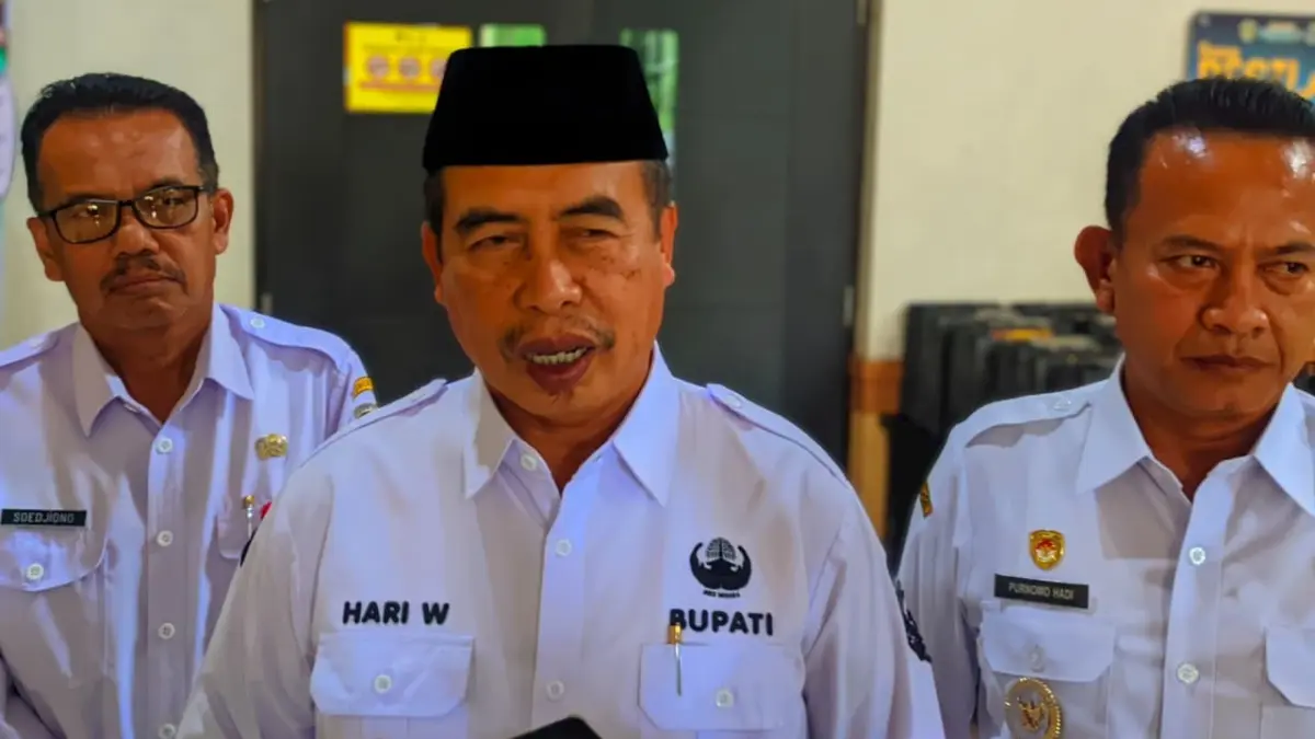 Bupati Madiun menegaskan penanganan cepat kasus penahanan ijazah pekerja. LODITYA FERNANDES/RADAR MADIUN