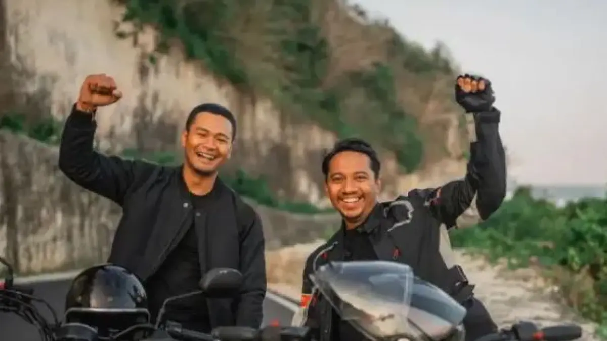 Ilustrasi Motor Touring Terbaik 2026 