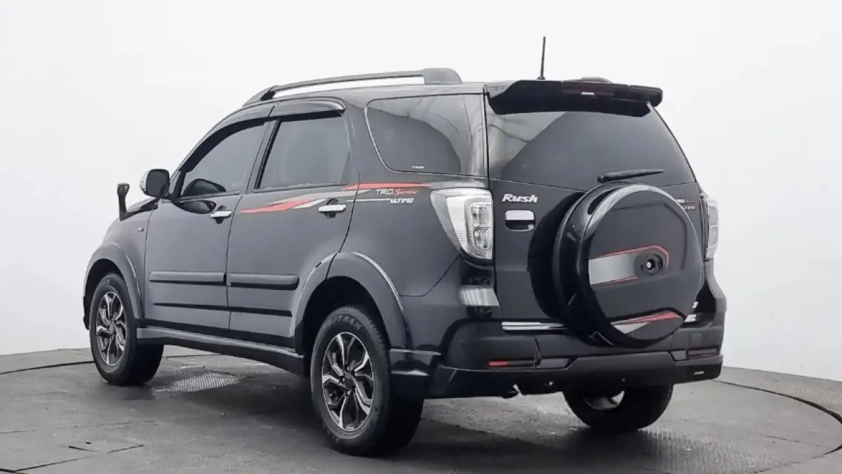 SUV tangguh yang masih disukai hingga sekarang.
