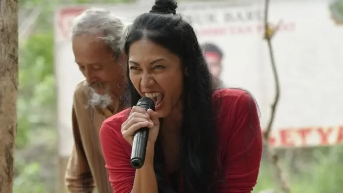 Para Perasuk, Debut Anggun C. Sasmi Yang Wajib Ditonton!