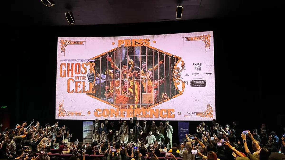 Film "Ghost In The Cell". (mariviu)