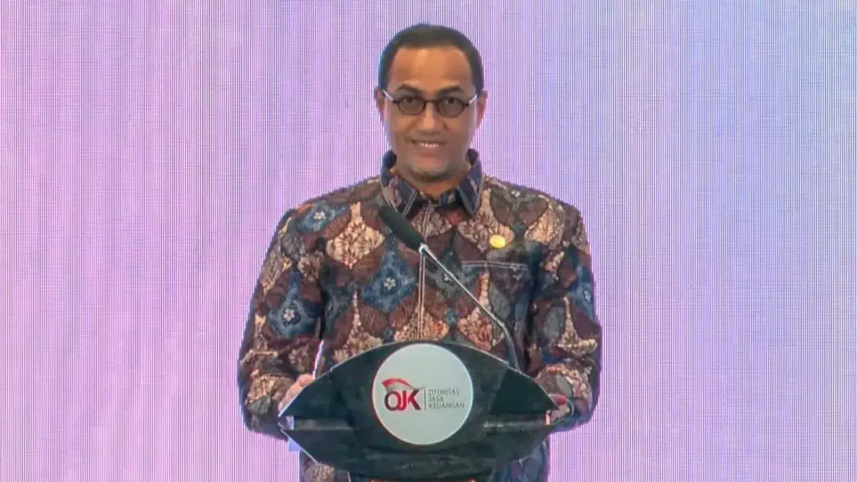 Kepala Eksekutif Pengawas Pasar Modal Keuangan Derivatif dan Bursa OJK Hasan Fawzi. (ANTARA)