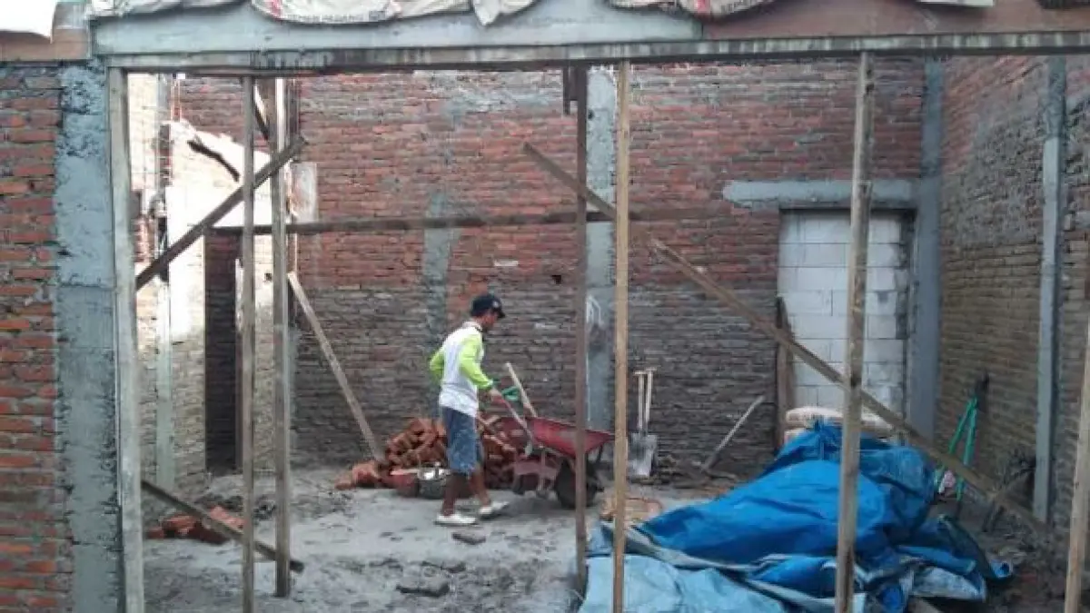 Mitos bangun rumah. 