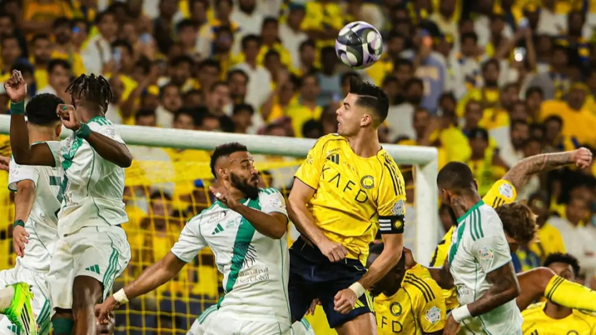 Al Nassr menang 2-0.