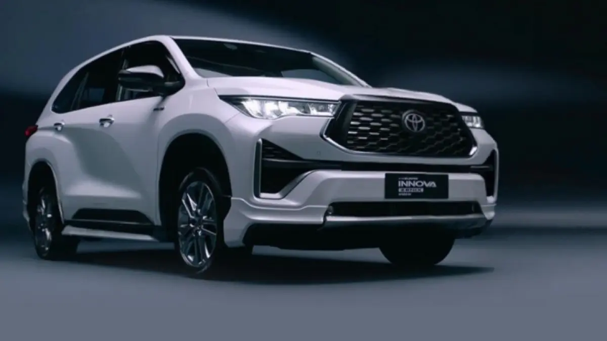 Toyota Innova Zenix punya suspensi empuk dan stabil di berbagai kondisi jalan.