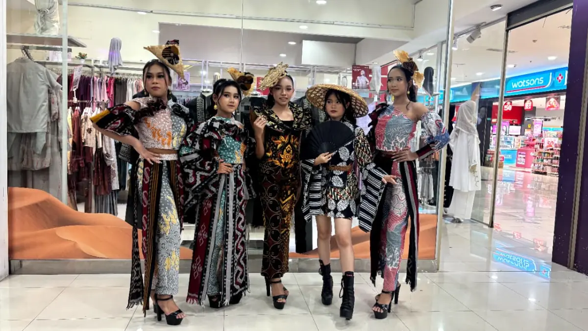 DNA Style Runway Show/Adiva Surgawi (Dwita Ikhtiananda)