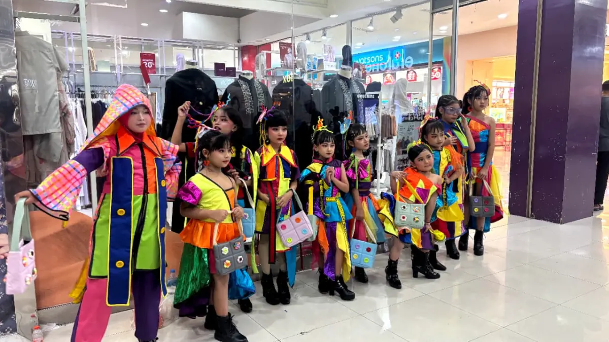 DNA Style Runway Show/Adiva Surgawi (Dwita Ikhtiananda)