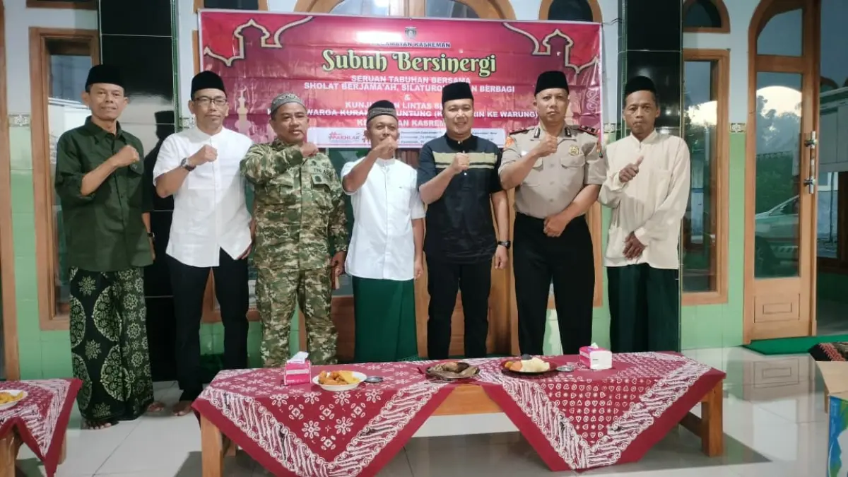 Pelaksanaan program Subuh Bergerak di Desa Jatirejo, Kecamatan Kasreman, Ngawi.