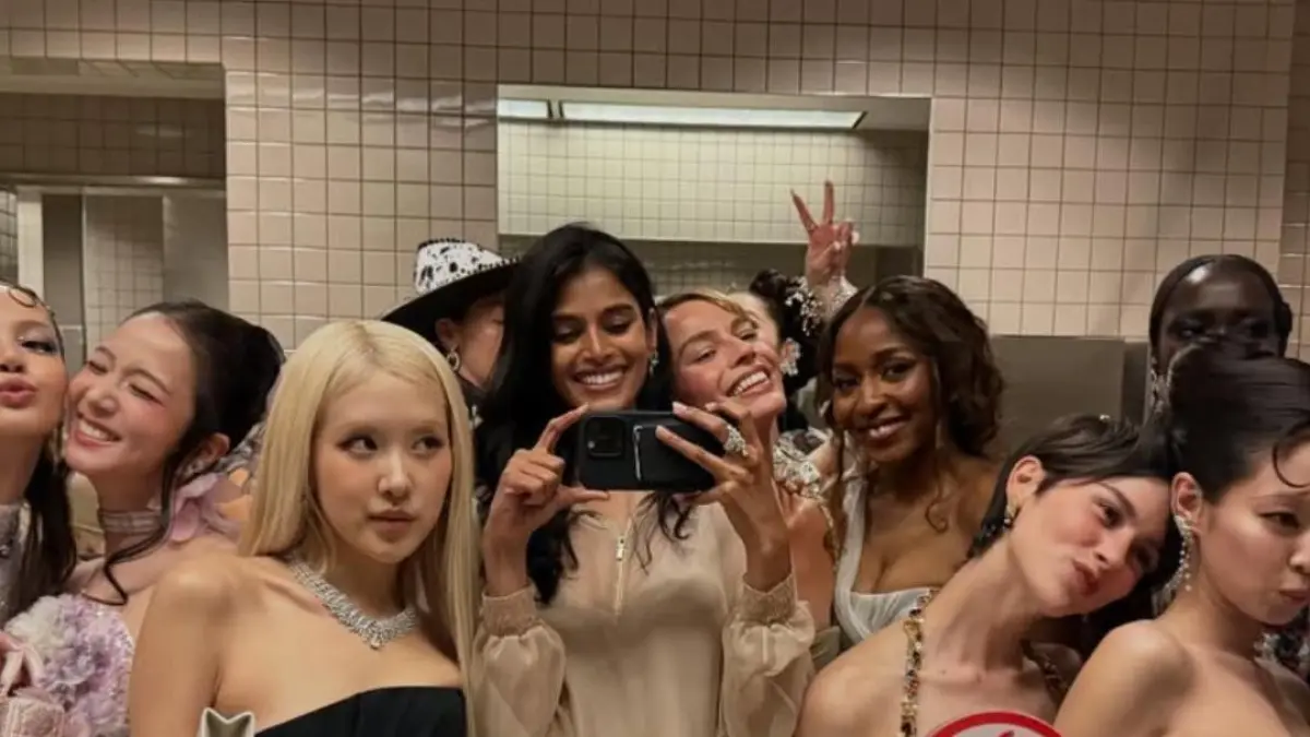 Penampilan Bhavitha Mandava viral di Met Gala 2026