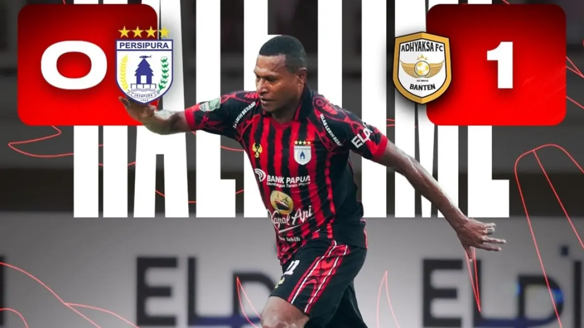 BABAK PERTAMA: Tuan rumah Persipura tertinggal 1-0 di babak pertama oleh tamunya Adhyaksa FC. (IG @persipurapapua1963)