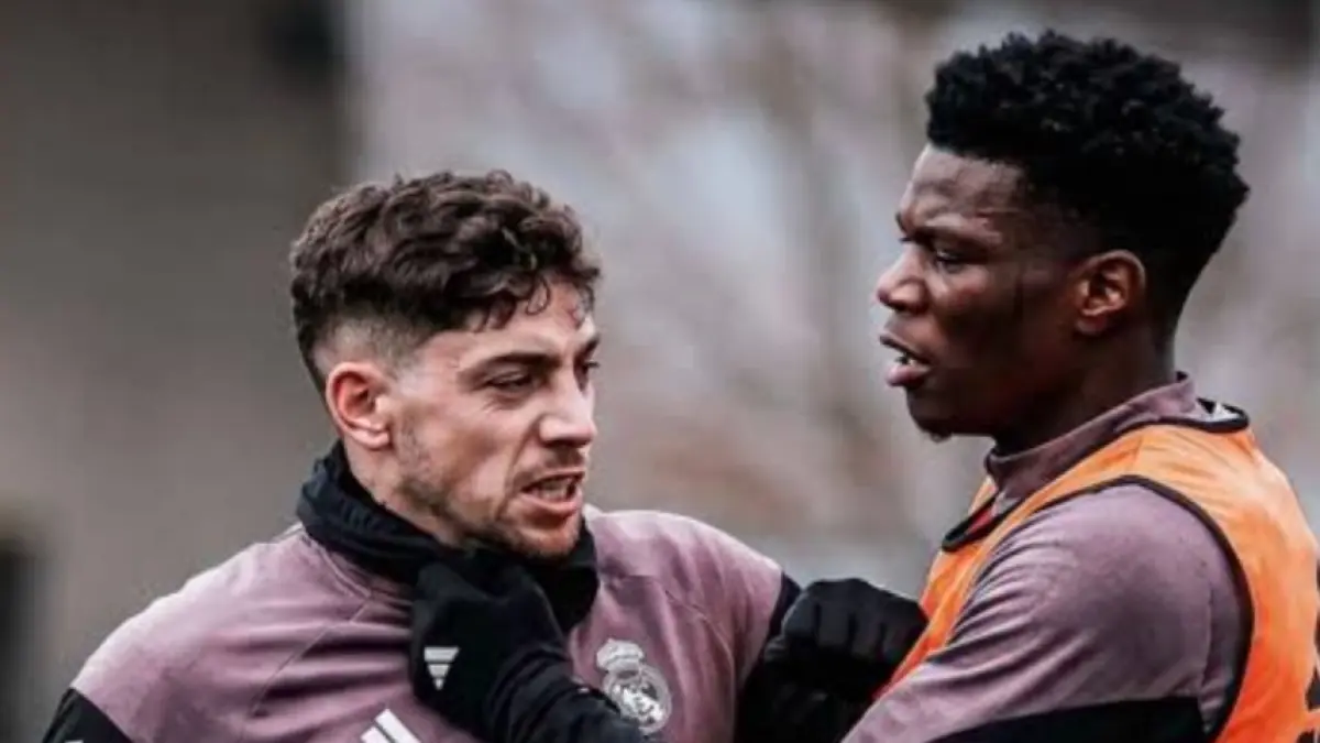 Dua pemain Real Madrid Aurelien Tchouameni dan Federico Valverde terlibat perkelahian. (THREAD)