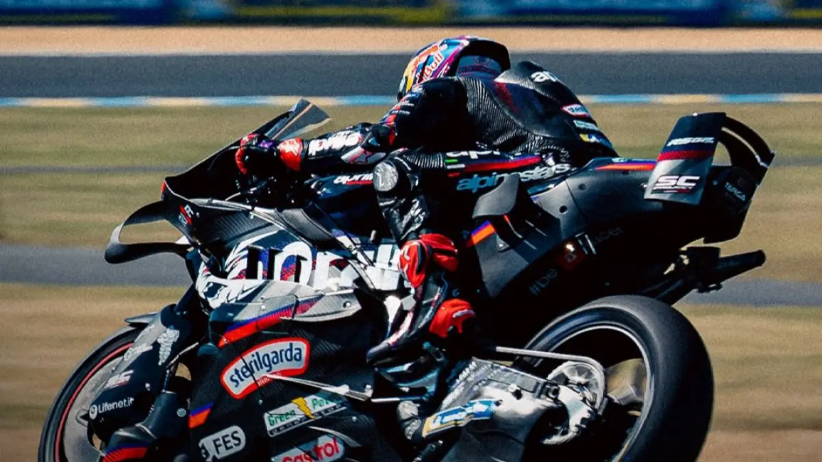 Jorge Martin juara. (Aprilia)
