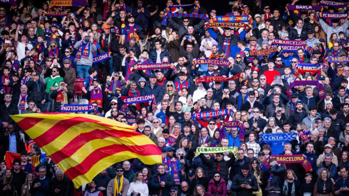 Fans Barcelona siap berpesta rayakan gelar juara LaLiga ke-29. 