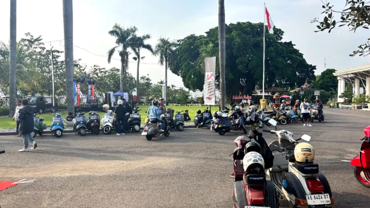 Madiun Mods Mayday 2026 jadi ajang berkumpulnya para penggemar skuter. (ANDI/RADAR MADIUN)