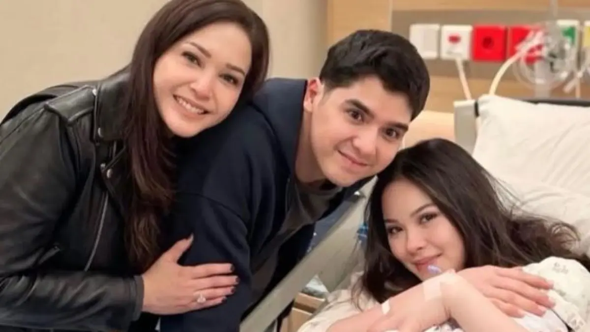 Maia Estianty Al Ghazali dan Alyssa Daguise. 