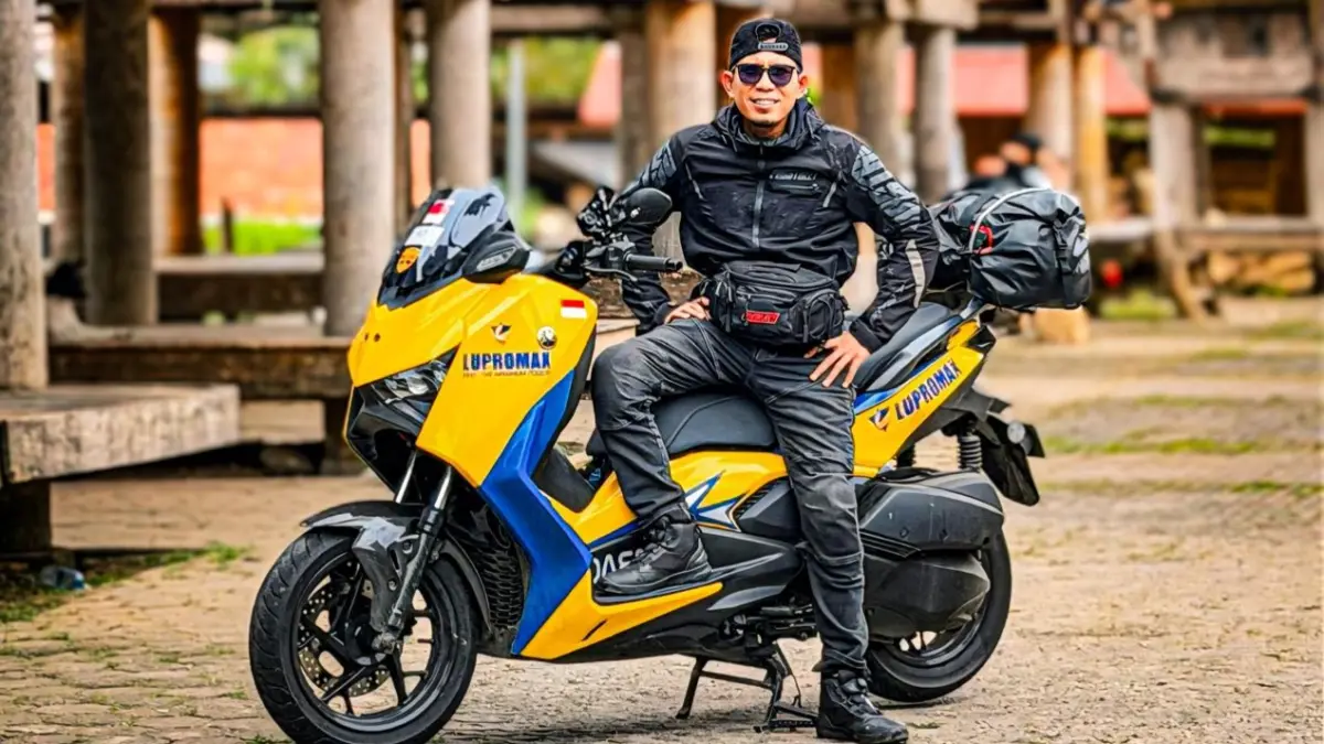 Om Daeng akan kembali touring menuju Eropa menggunakan Yamaha XMAX Tech MAX generasi terbaru. 