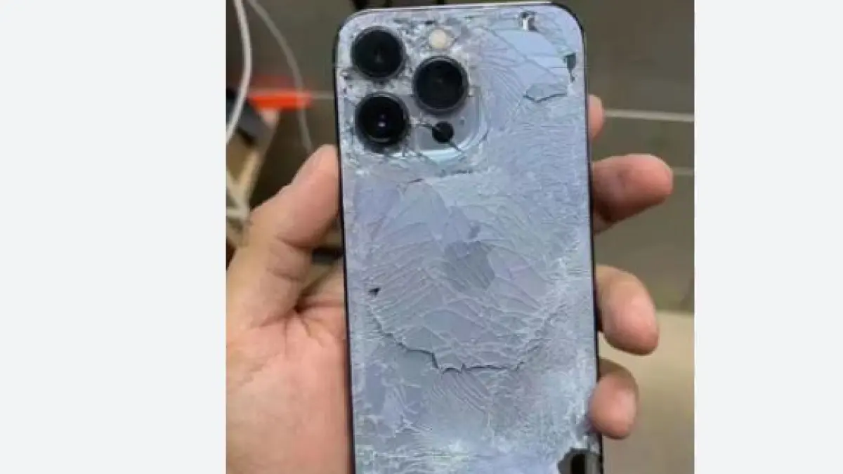 Ilustrasi rekomendasi tempat servis iPhone Madiun. 