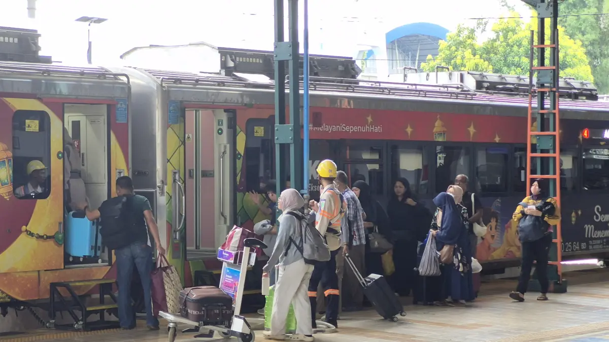 MOBILITAS NAIK: Aktivitas penumpang kereta api di wilayah PT Kereta Api Indonesia Daop 7 Madiun meningkat selama libur panjang Kenaikan Yesus Kristus. HUMAS KAI DAOP 7 MADIUN