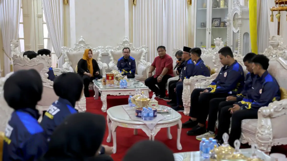 CALON JAWARA: Atlet pencak silat Ponorogo dilepas menuju Kejurprov Jatim 2026 dengan target membawa pulang medali emas. FOTO: DISKOMINFO PONOROGO