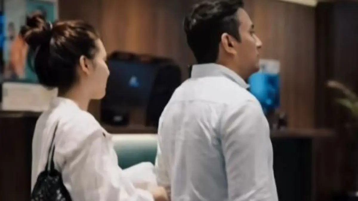 Pacar baru Ayu Ting Ting. 