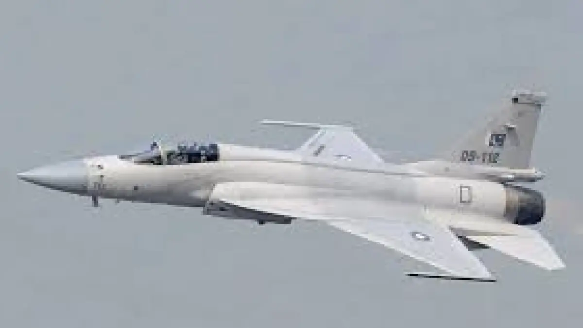Pesawat JF-17 Thunder, Jet Tempur Multiperan Ringan Generasi Ke-empat Hasil Kolaborasi Pakistan dan Tiongkok (Wikipedia)