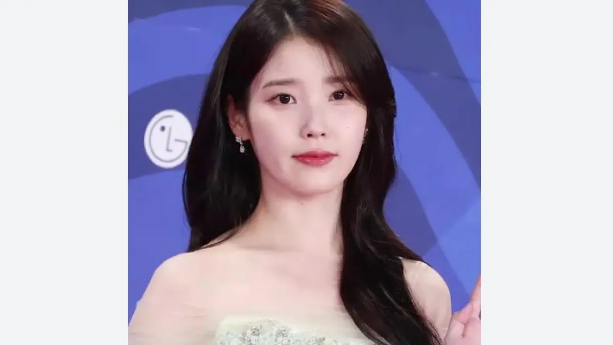 IU